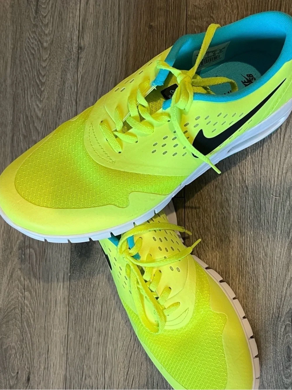 Nike men athletic
